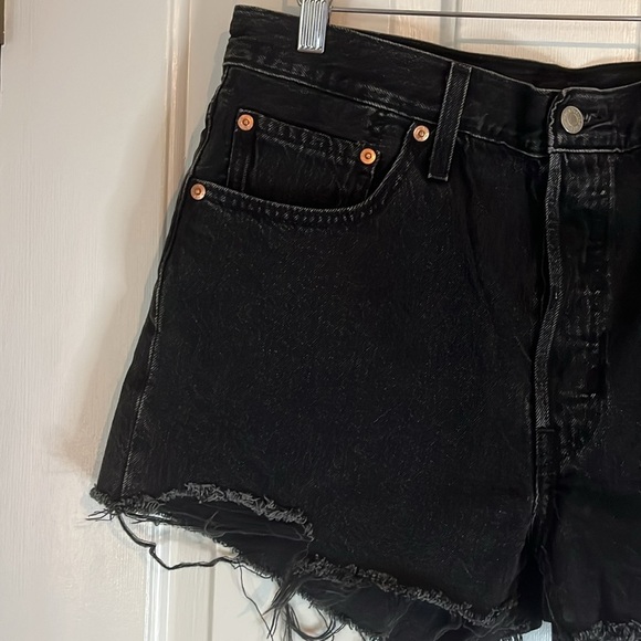 Levis | 501 Original Fit High Rise Wash Black Denim Shorts Size 32/14 Plus Size - Picture 5 of 11